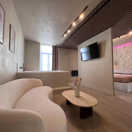 Harmony Avec Balneo Анже